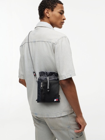 Sac à bandoulière Tommy Jeans en noir