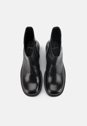 VAGABOND SHOEMAKERS Ankle Boots 'KARLIE' in Black