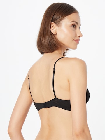 WEEKDAY T-shirt Bra 'Molly' in Black