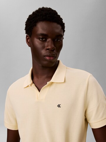 T-Shirt Calvin Klein Jeans en jaune
