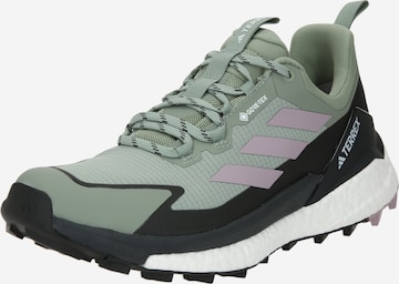 ADIDAS TERREX - Zapatos bajos 'Free Hiker 2.0' en verde: frente