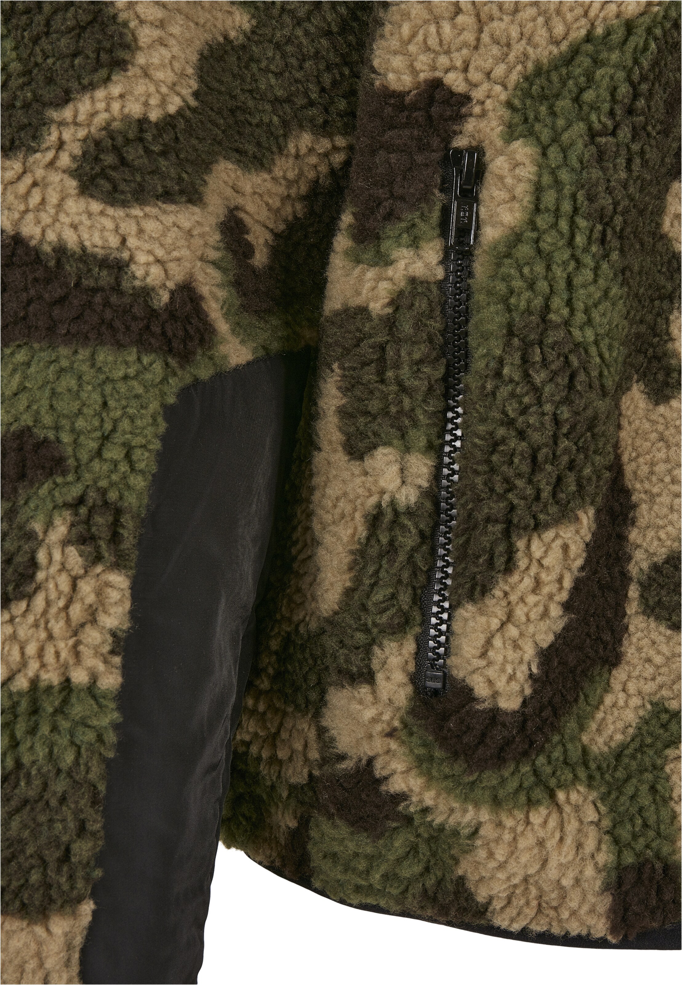 Urban Classics Between-season jacket in Green