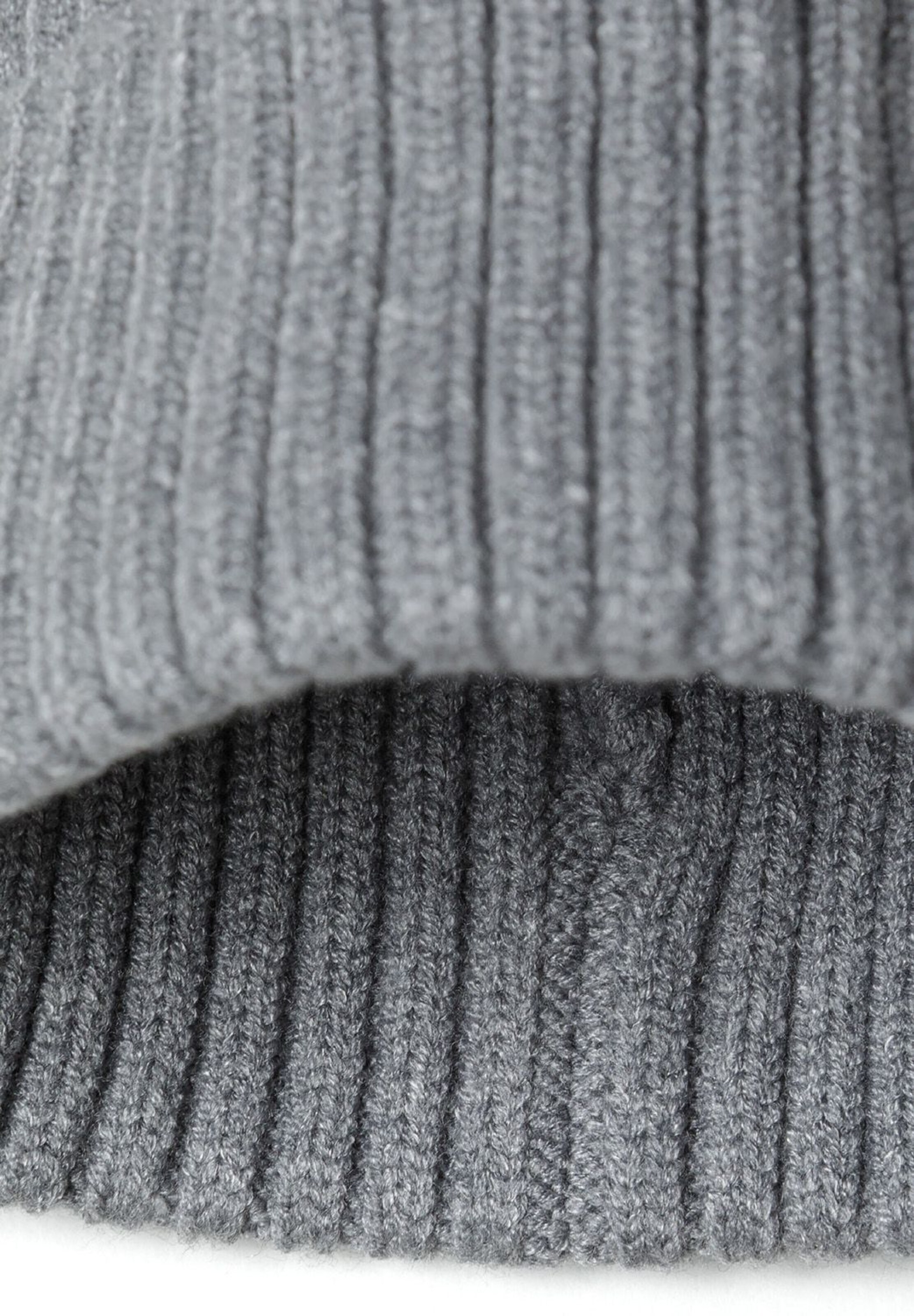 Căciulă de la MINOTI pe negru