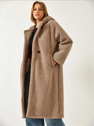 Bianco Lucci - Sobretudo meia-estação em castanho