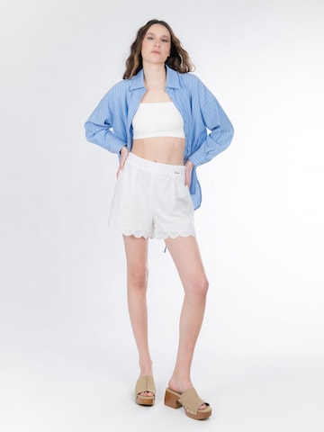 Influencer Loosefit Nadrág - fehér