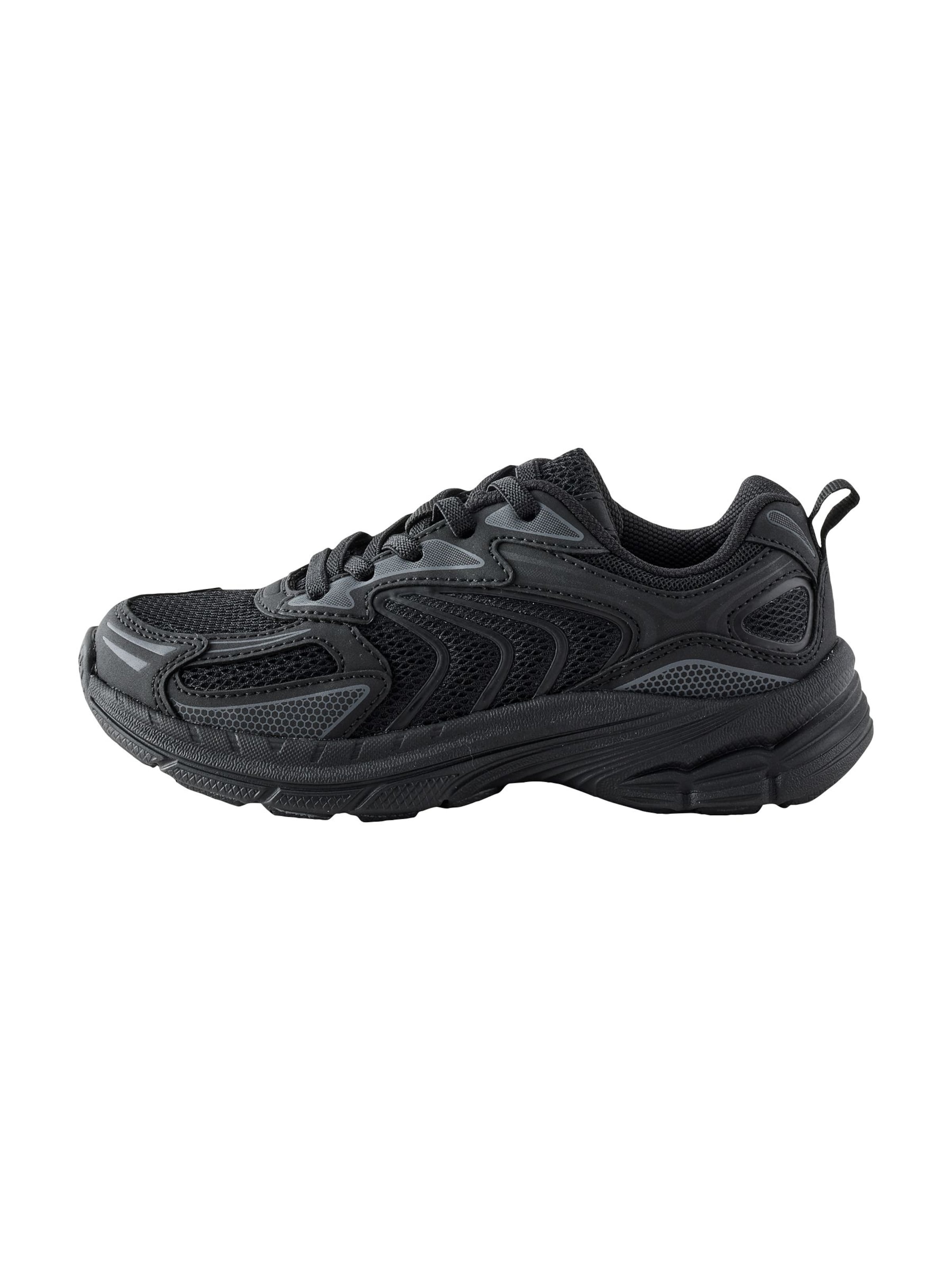 Sneaker di Next in nero: frontale