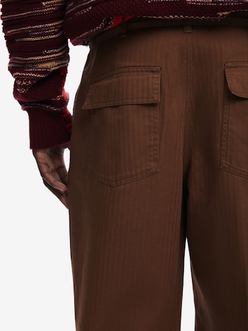 Desigual Конический (Tapered) Брюки-карго в Коричневый