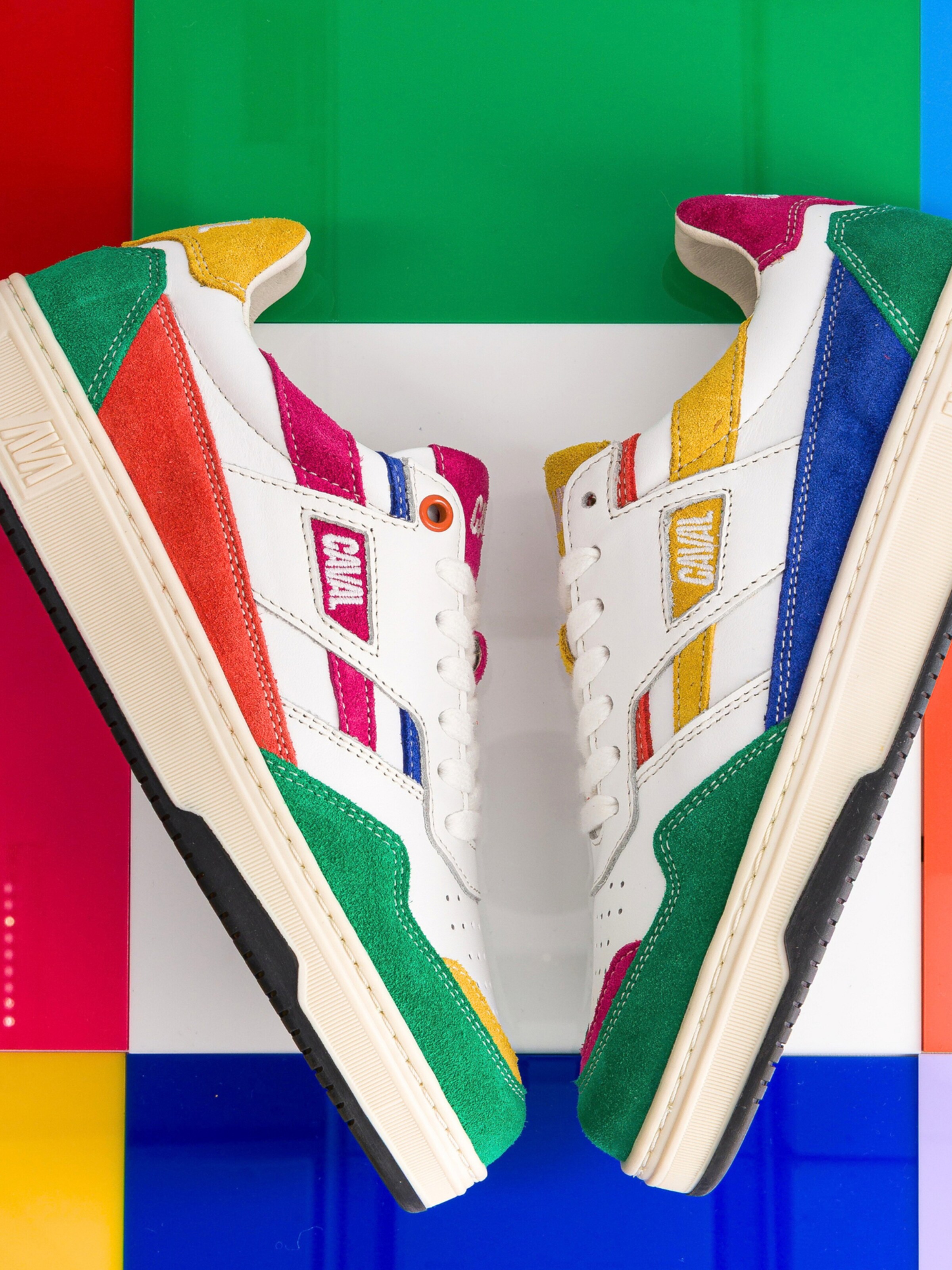 Scarpa stringata ' PLAYGROUND ' di Caval in bianco