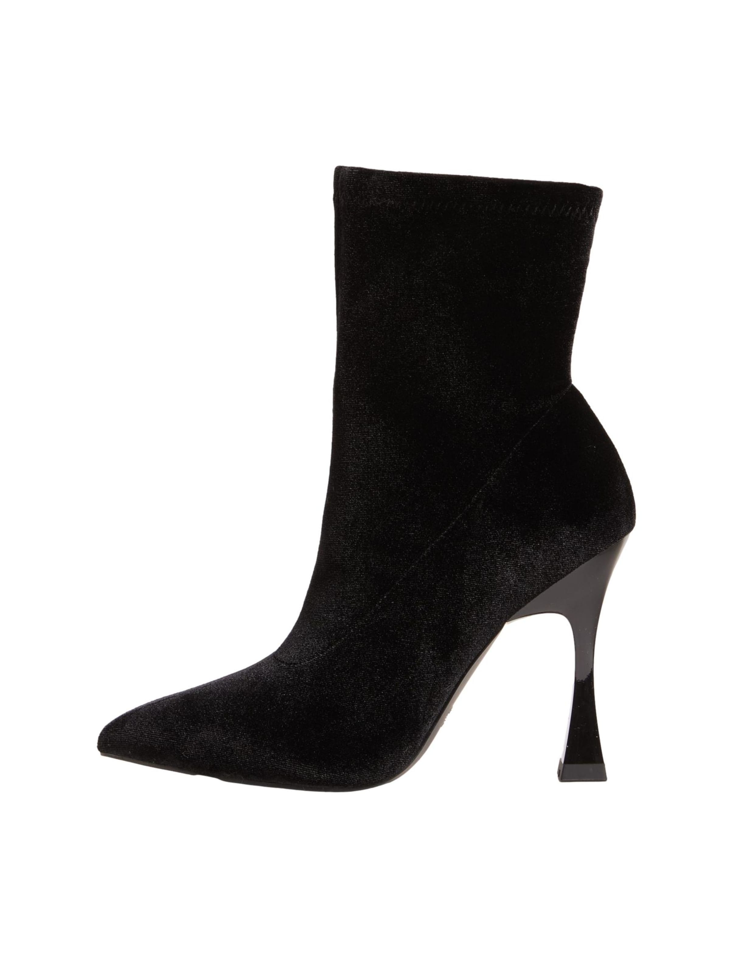 Lipsy Kotníkové boty – černá: přední strana