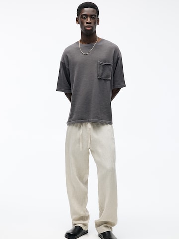 Pull&Bear Loose fit Trousers in White