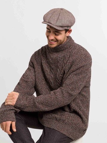 bugatti Beanie in Brown: front