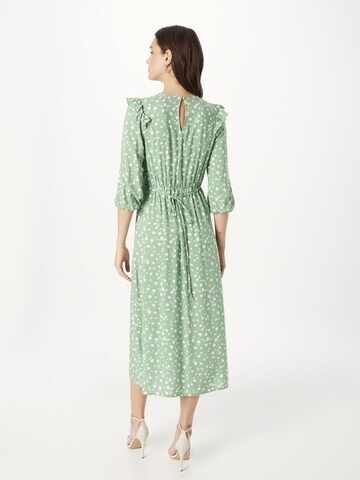NEW LOOK Šaty 'BELLE' – zelená