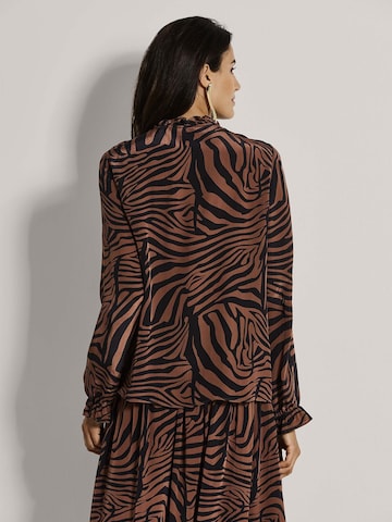 MADELEINE Bluse in Braun