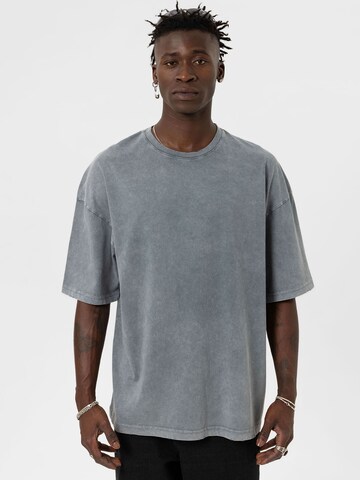 T-Shirt 'Night Phlox' VAMOS CLO en gris : devant