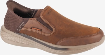 SKECHERS Slip-ons 'Skechers Slip-Ins: Slade' in Bruin: voorkant