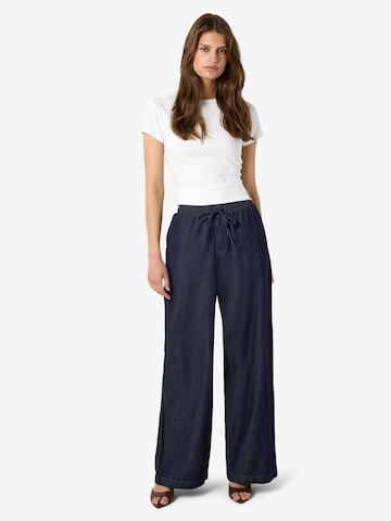 Wide leg Pantaloni 'NMEnza' di Noisy may in blu
