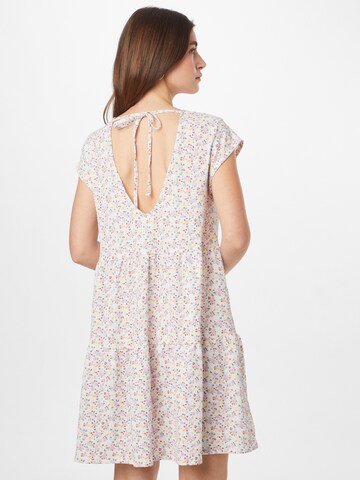 Stitch and Soul - Vestido en blanco