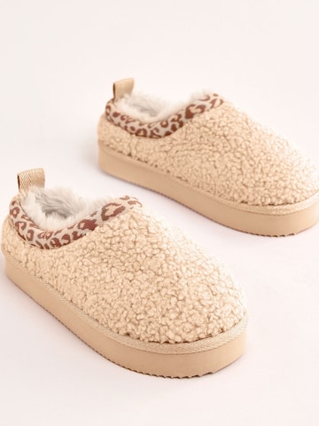 Lipsy Hausschuh in Beige