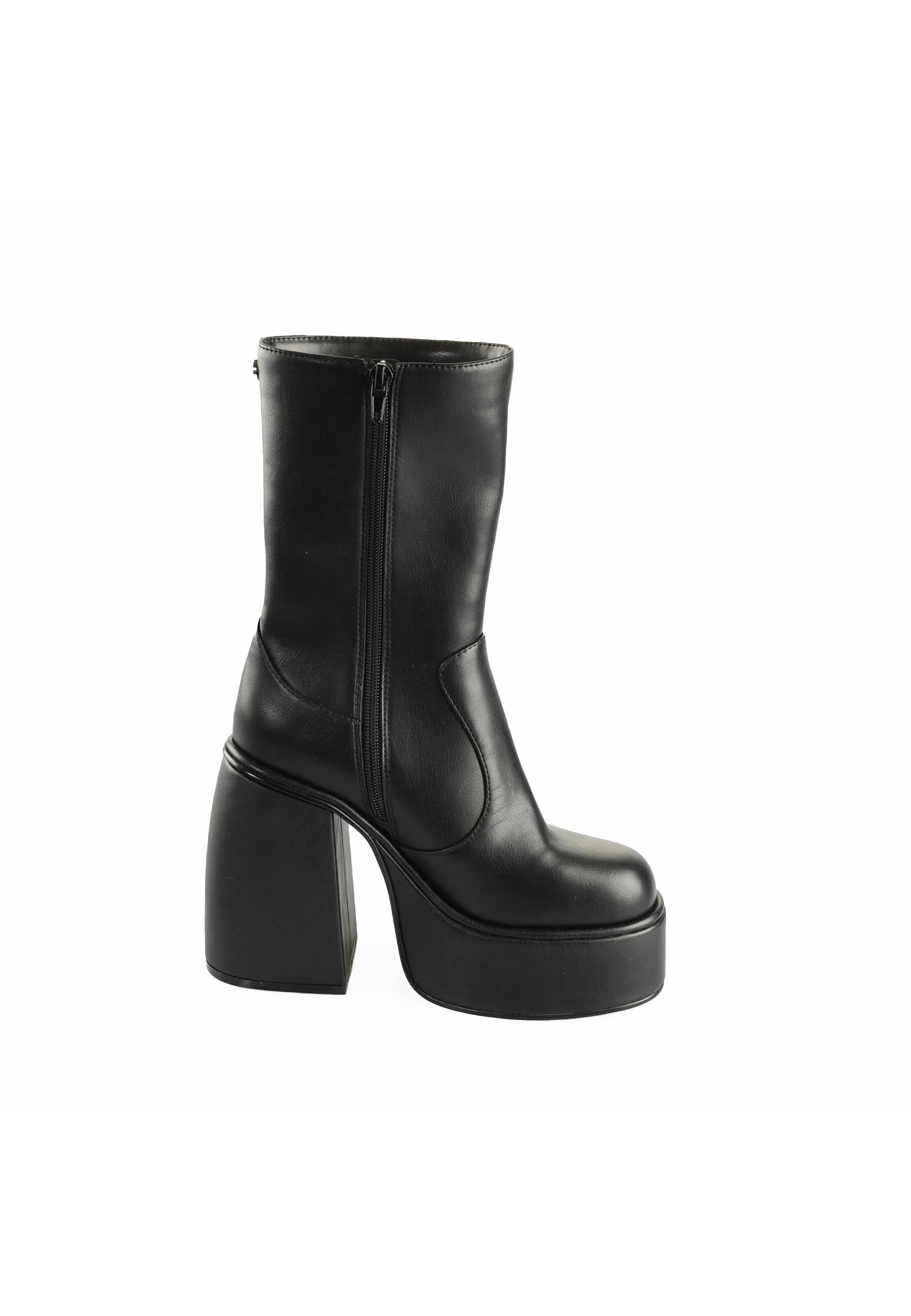BUFFALO Ankle Boots in Black