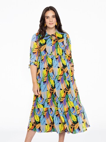 Robe-chemise Yoek en mélange de couleurs : devant