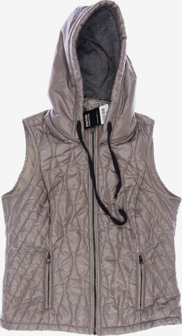 Kenny S. Vest in M in Brown: front