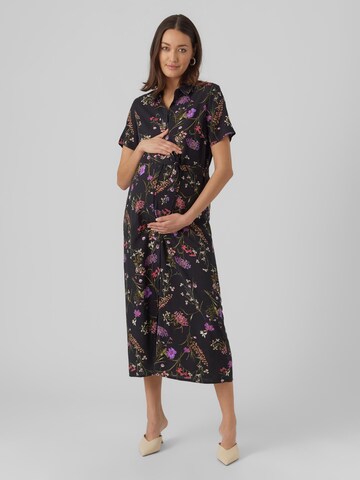 Vero Moda Maternity - Vestido camisero en negro: frente