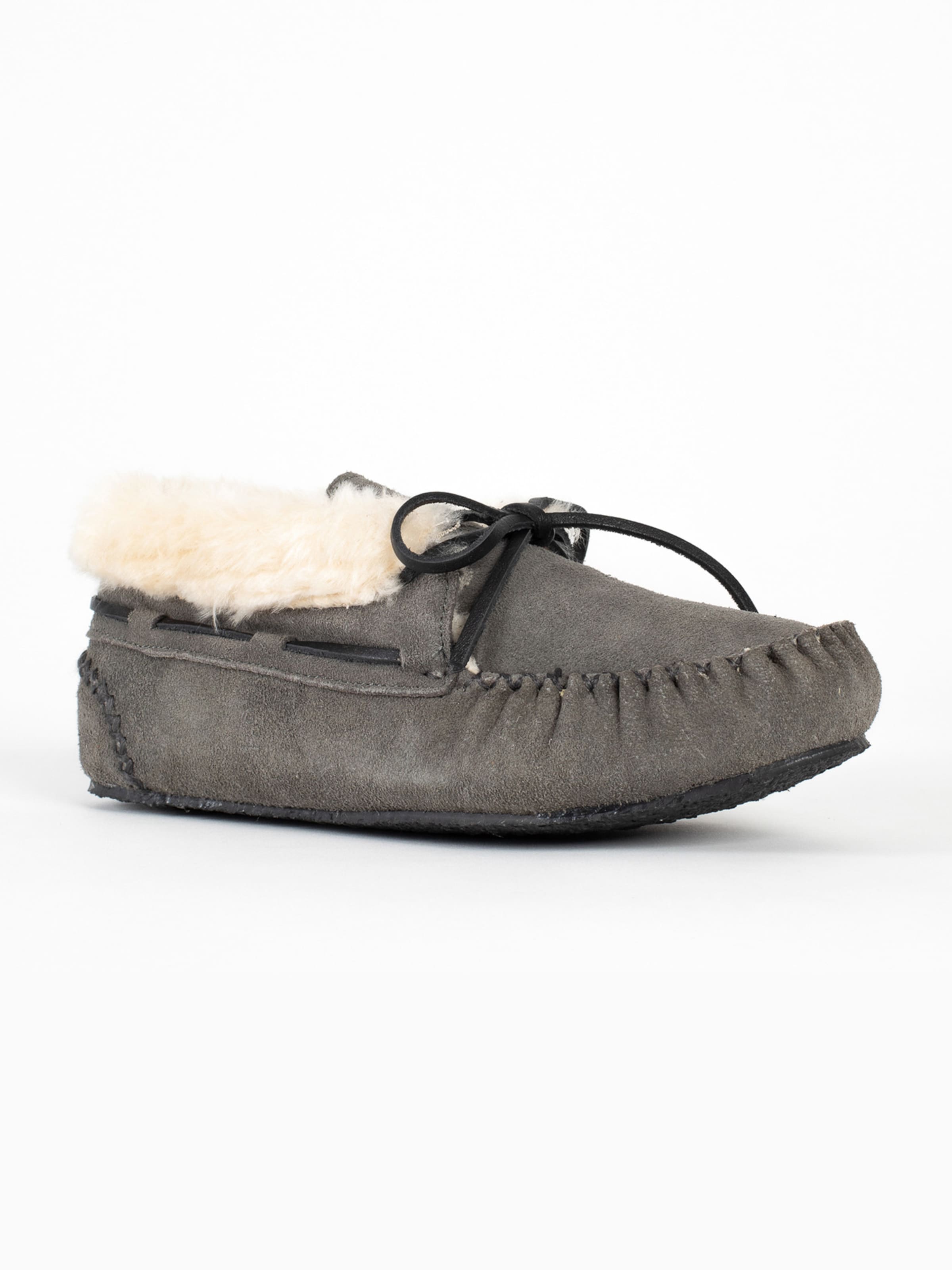 Minnetonka Mokasíny 'Chrissy' – šedá