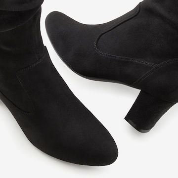 LASCANA Boots in Black