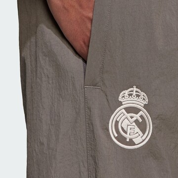 ADIDAS ORIGINALS Tapered Hose 'Real Madrid' in Grau