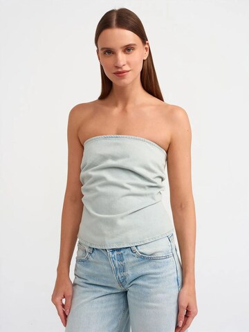 Dilvin - Top em azul: frente