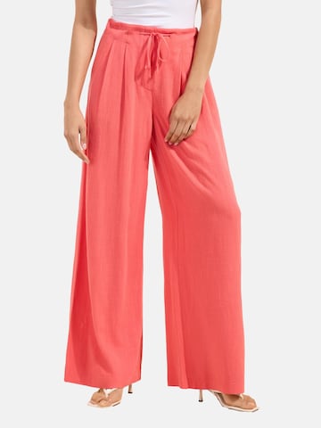 rožinė Friends Like These Plačios klešnės Klostuotos kelnės: priekis