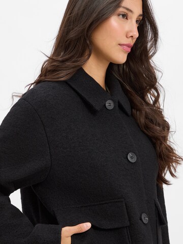 Fuchs Schmitt Between-Season Jacket in Black