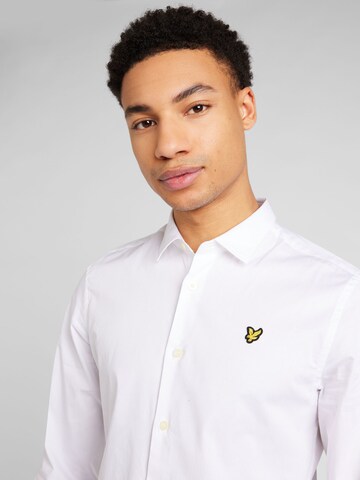 Lyle & Scott - Slim Fit Camisa em branco