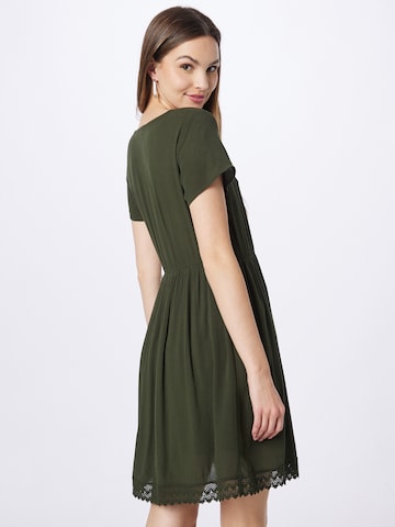 Robe 'Lavina' ABOUT YOU en vert