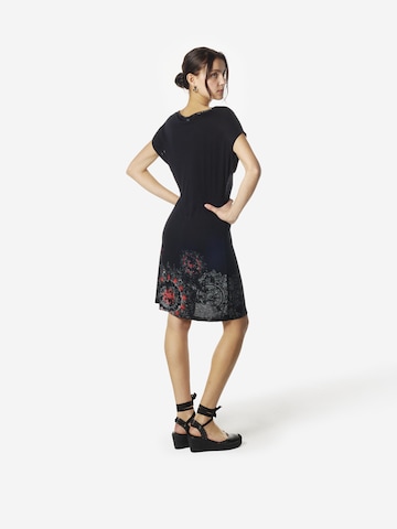 KOROSHI Jurk in Zwart