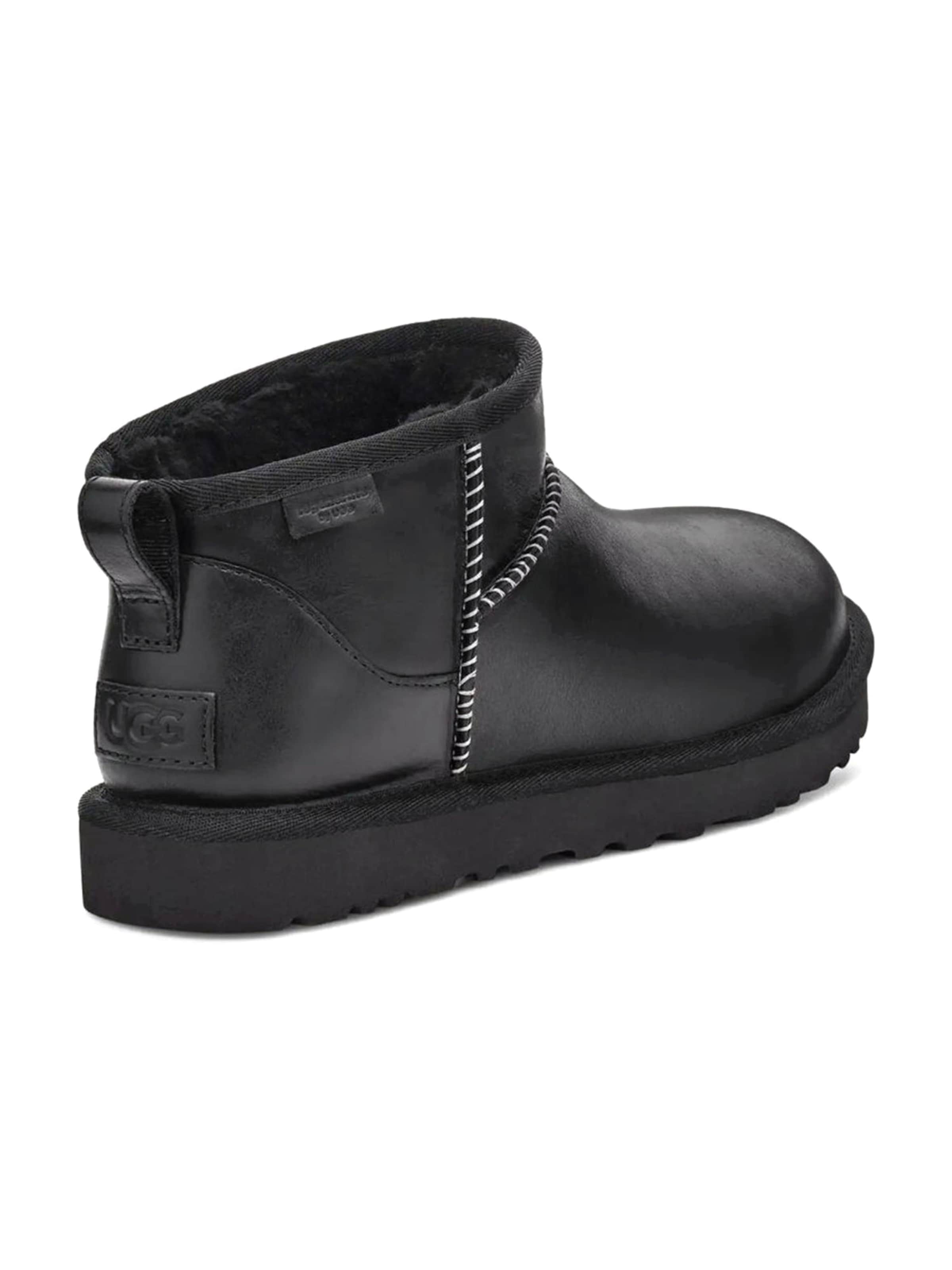 UGG Snørestøvler '® M CLASSIC ULTRA MINI LTHR REGENERATE BLACK' i sort