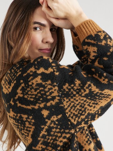 Monki Sweater in Brown