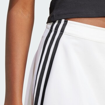 ADIDAS ORIGINALS Skirt 'Adicolor' in White