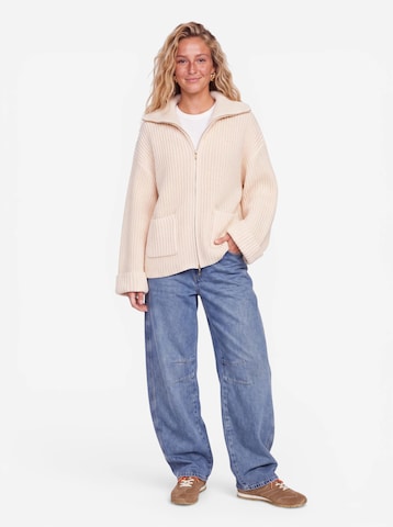 About You x Jessica Haller Strickjacke in Weiß