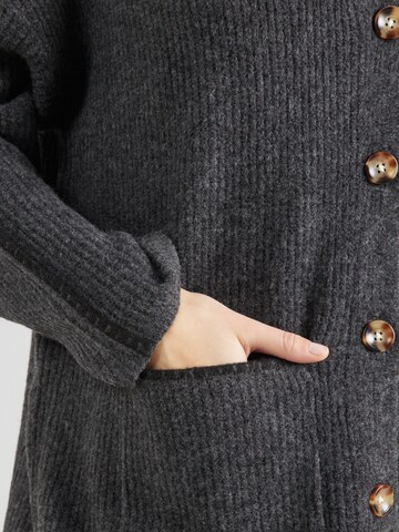 VERO MODA - Cárdigan 'VMZora' en gris