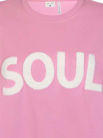 ze-ze Sweatshirt 'Esme 026' in Roze