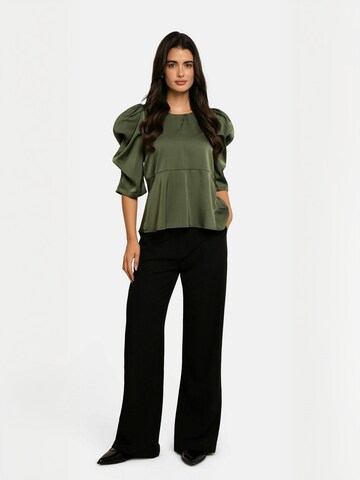Liberte Essentiel Top ' WINNIE ' in Groen: voorkant