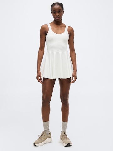 Robe de sport PUMA en blanc