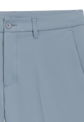 BOSS Slimfit Shorts in Grau