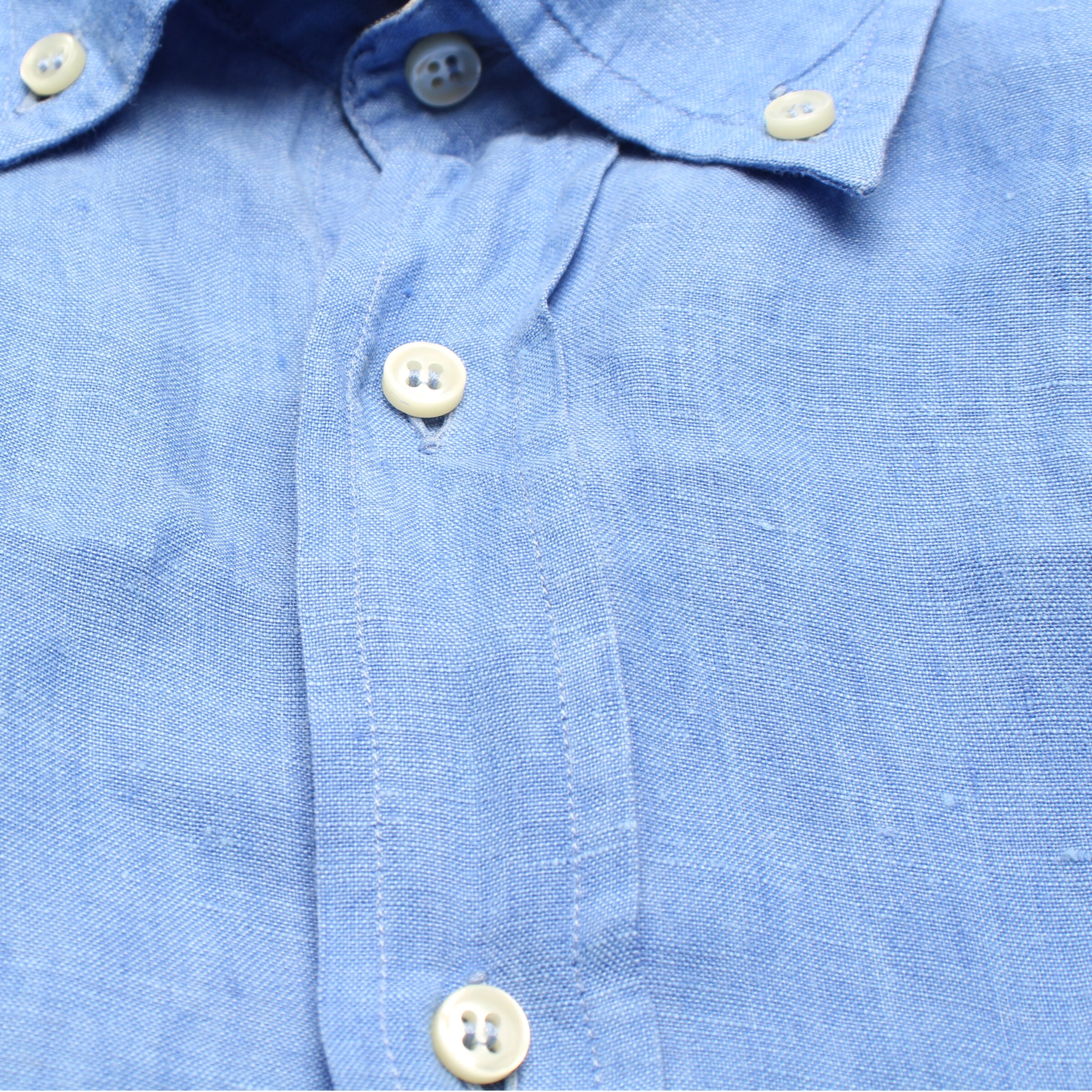 BURBERRY Button Up Shirt in M in Blue