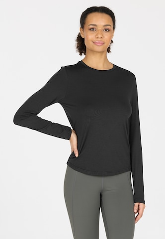 Athlecia Langarmshirt 'Miwa' in Schwarz: Vorderseite