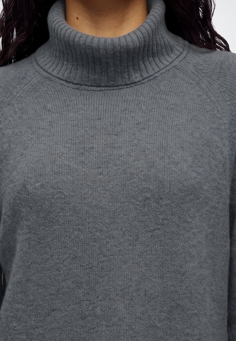Robes en maille GAP en gris : devant
