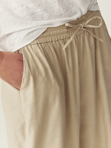 TATUUM Свободный крой Штаны в Бежевый
