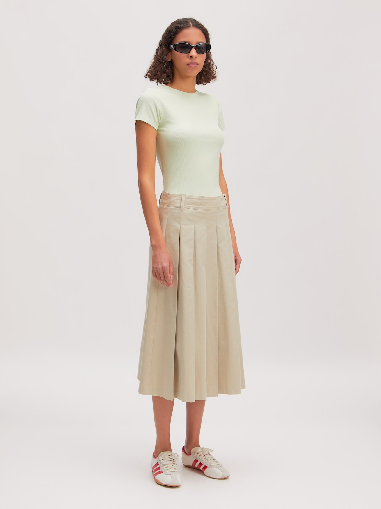 EDITED Nouveautés T-shirt 'Naarat' vert clair