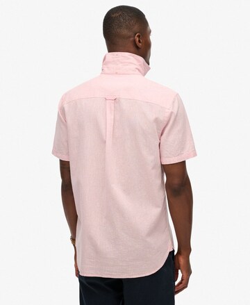 Fit confort Chemise 'City' Superdry en rose